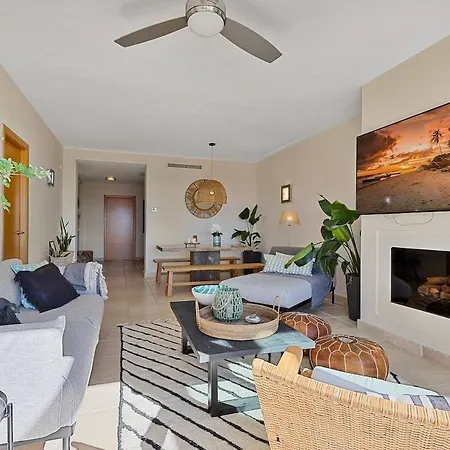 Stunning Sea View Penthouse 公寓