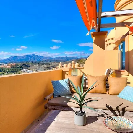 Stunning Sea View Penthouse 公寓 *